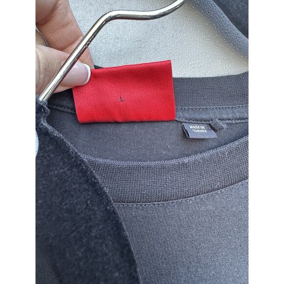 LOT OF 3 HUGO BOSS GRAPHIC T-SHIRTS STRIPED LOGO SZ L - Picture 12 of 16